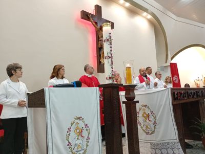 Crisma de 40 jovens na Paróquia São Benedito é marco de Fé e Compromisso