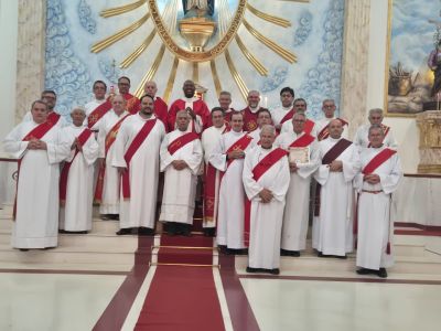 Jubileu dos Diáconos reúne fiéis em celebração pela esperança e pelo dom do serviço